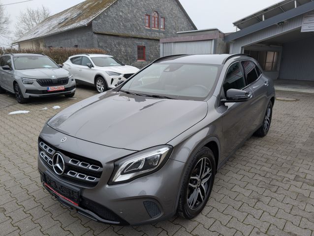 Mercedes-Benz GLA 180 Urban