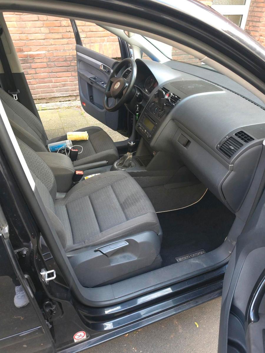 Volkswagen  2004 — photo 8