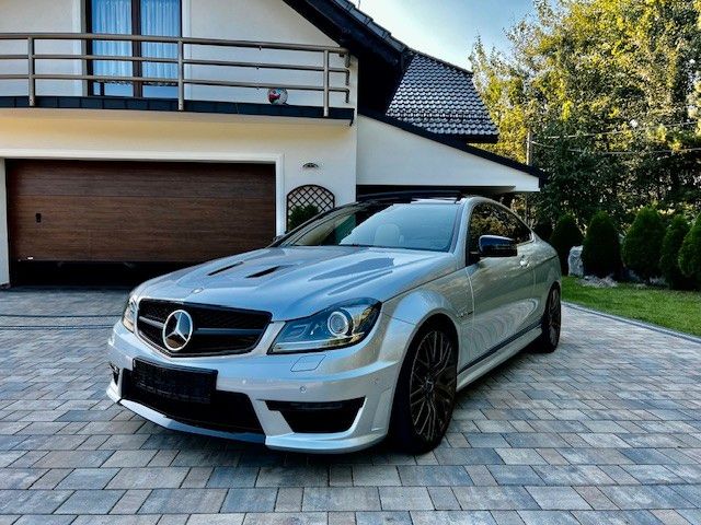 Mercedes-Benz C 63 AMG C -Klasse Coupe C 63 AMG Edition 507