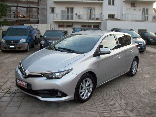 Toyota Auris 1.6 D-4D 112CV Active