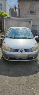 Renault Scenic Privilege 1.9 dCi FAP 81kW Expression - Renault Scenic: 1.8