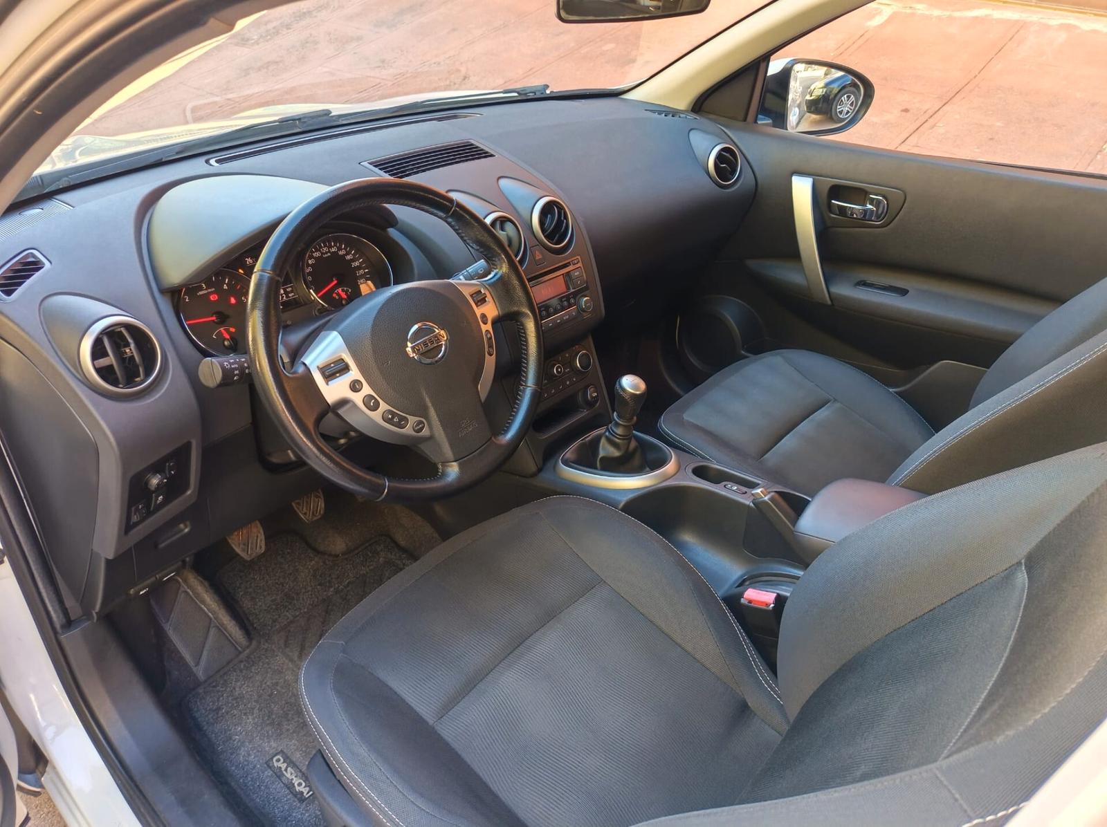 Nissan Qashqai 2012 — photo 8