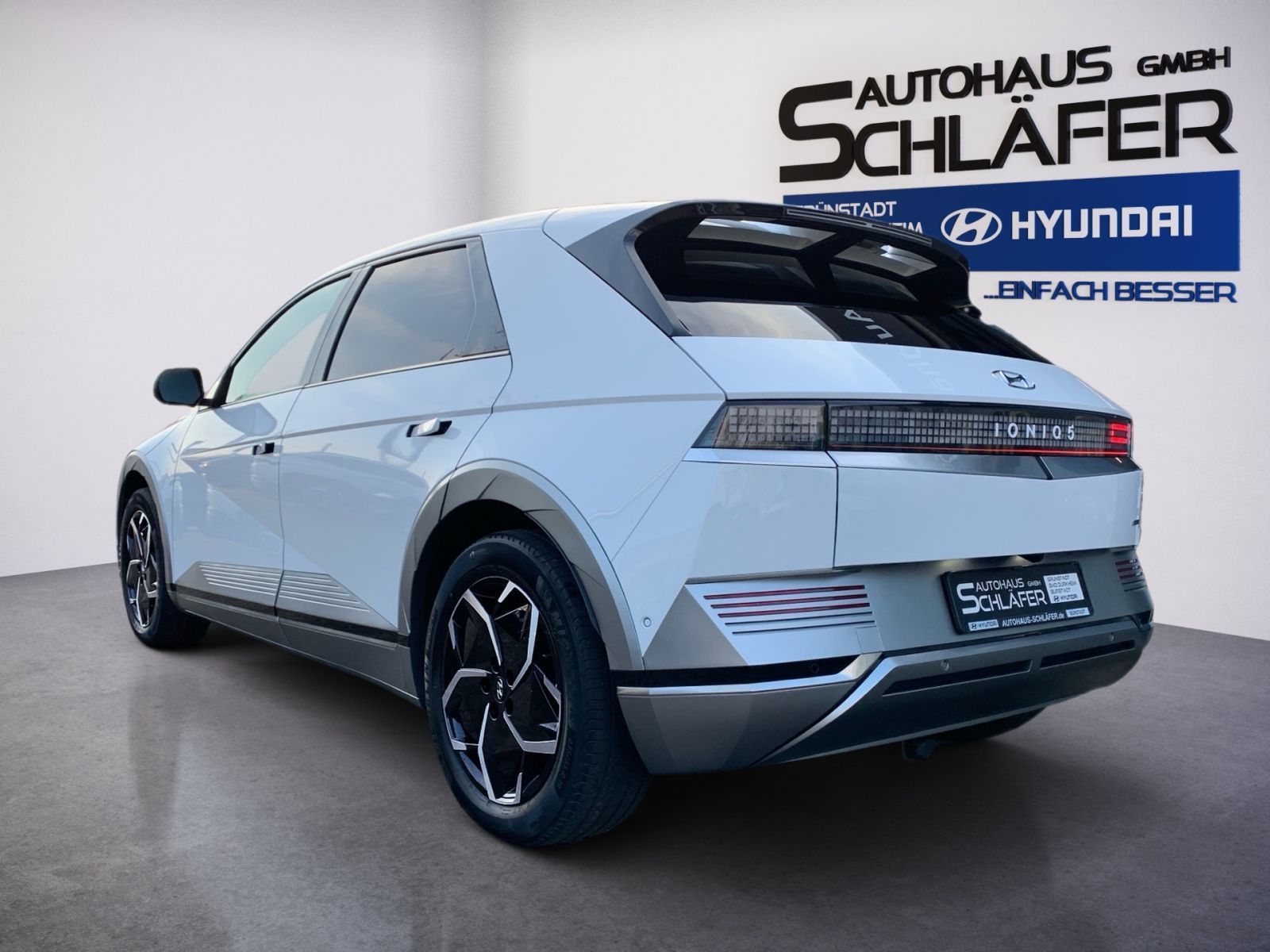 Fahrzeugabbildung Hyundai IONIQ 5 Uniq Elektro 72,6 kWh 4WD AHK 1Hd