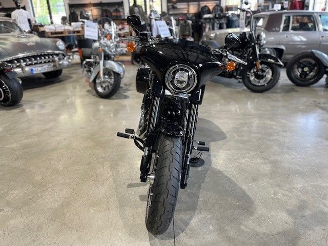 Fahrzeugabbildung Harley-Davidson MY 24. FLSB Sport Glide 107 Finanz.ab 4,99%