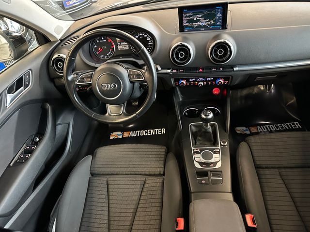MYAUTOCENTER – Gebraucht- und Jahreswagen mit Werkstattservice in Pfaffenhofen Audi A3 Sportback ambition *Spurhalte*Totwinkel*Xenon