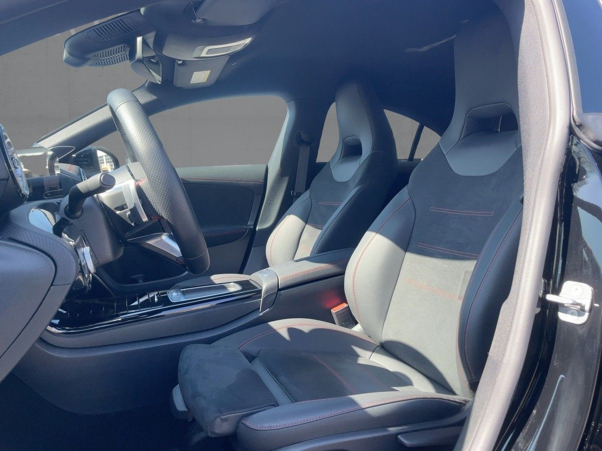 Fahrzeugabbildung Mercedes-Benz CLA 220 d Coupe AMG/Night/360°/AHK