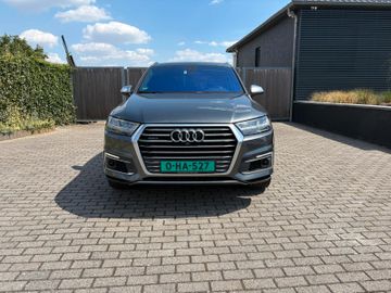 Audi Q7 - 3