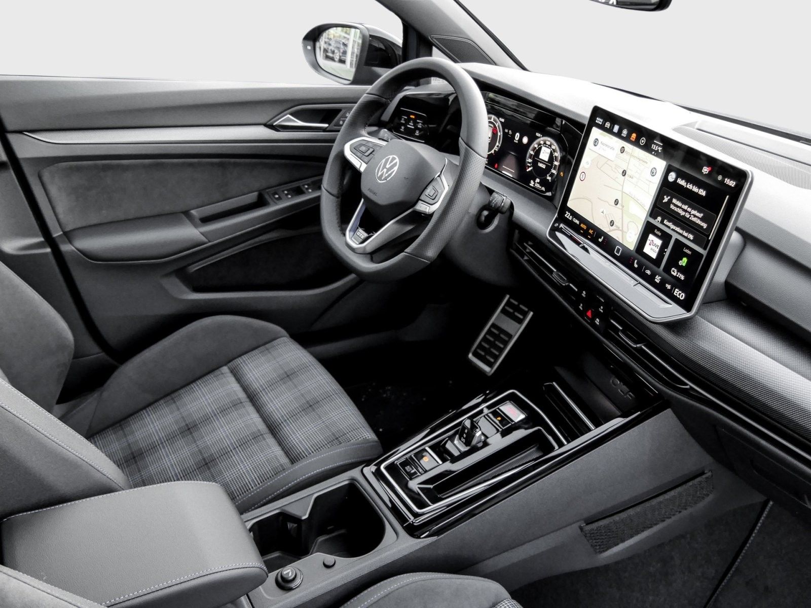 Volkswagen Golf VIII GTE IQ.Light Navi TravelAss. AHK Pano  imagem 3