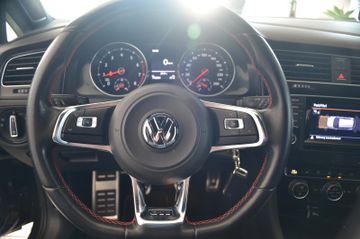 Volkswagen Golf VII Lim. GTI Performance BMT Bi-Xenon PDC