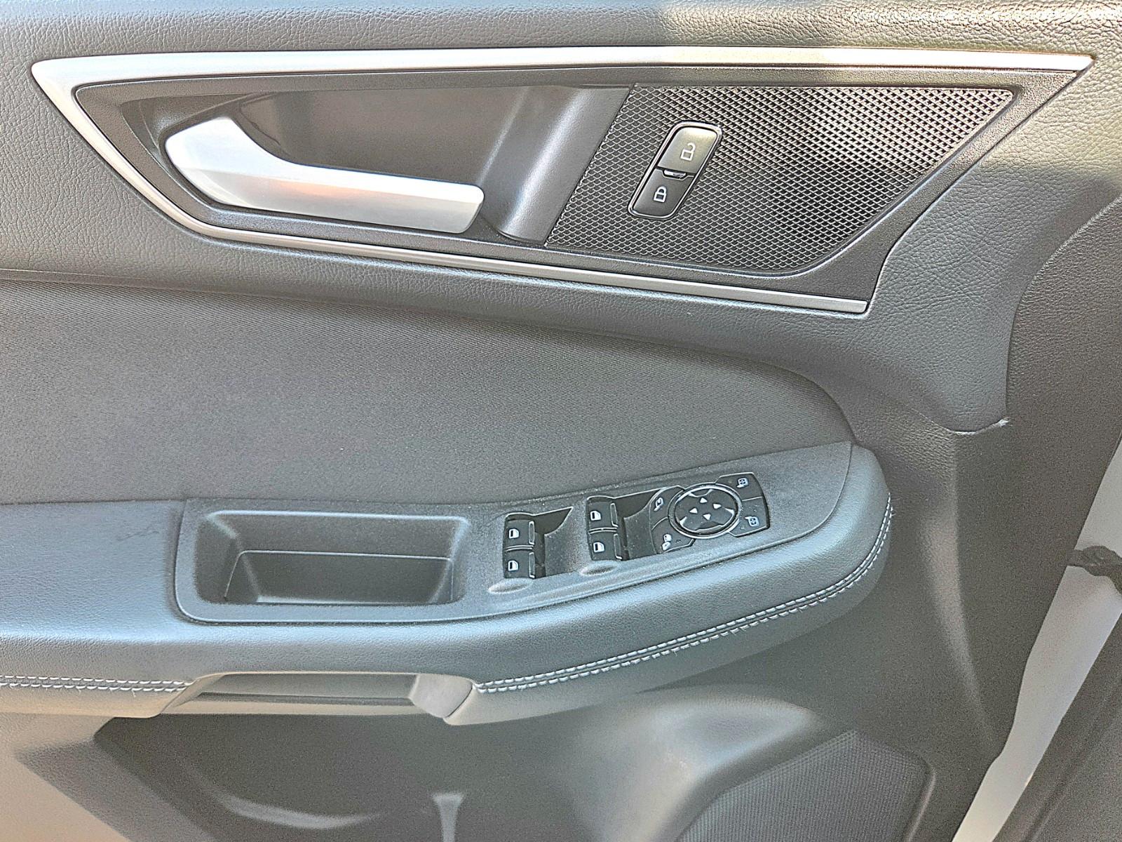 Ford Galaxy Trend Winterpaket Navi LED Kamera