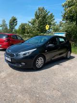 Kia cee'd / Ceed 1.4 CVVT Attract  - Kia in Hamburg: Cee D