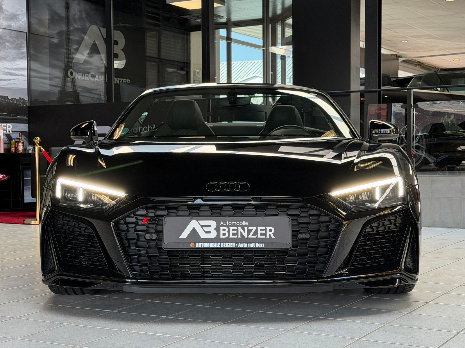 Fahrzeugabbildung Audi R8 Spyder 5.2 FSI RWD performance/BANG&OLUFSEN/