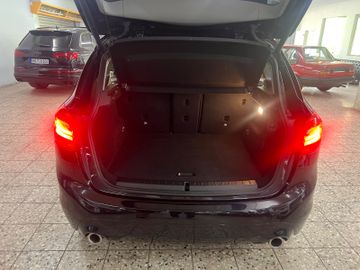 BMW 218 - 9