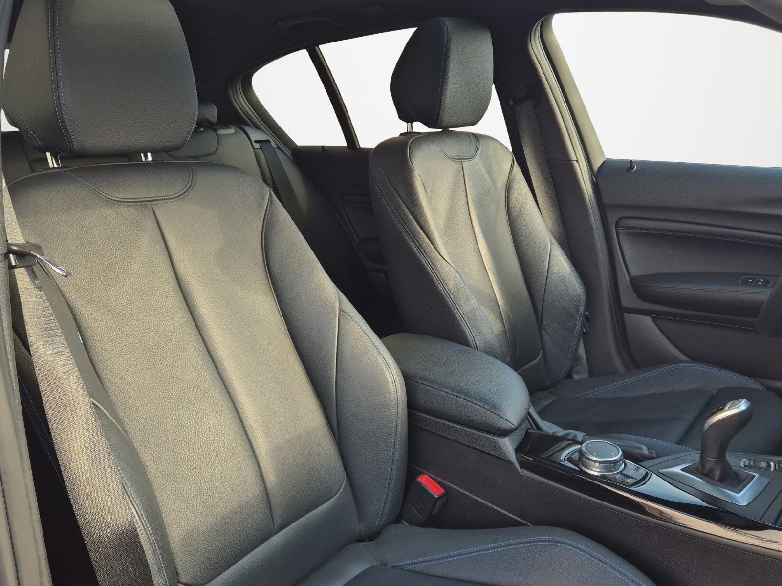 Fahrzeugabbildung BMW M140i XDRIVE LEDER PANO MEMORY H&K KAM 1.HD