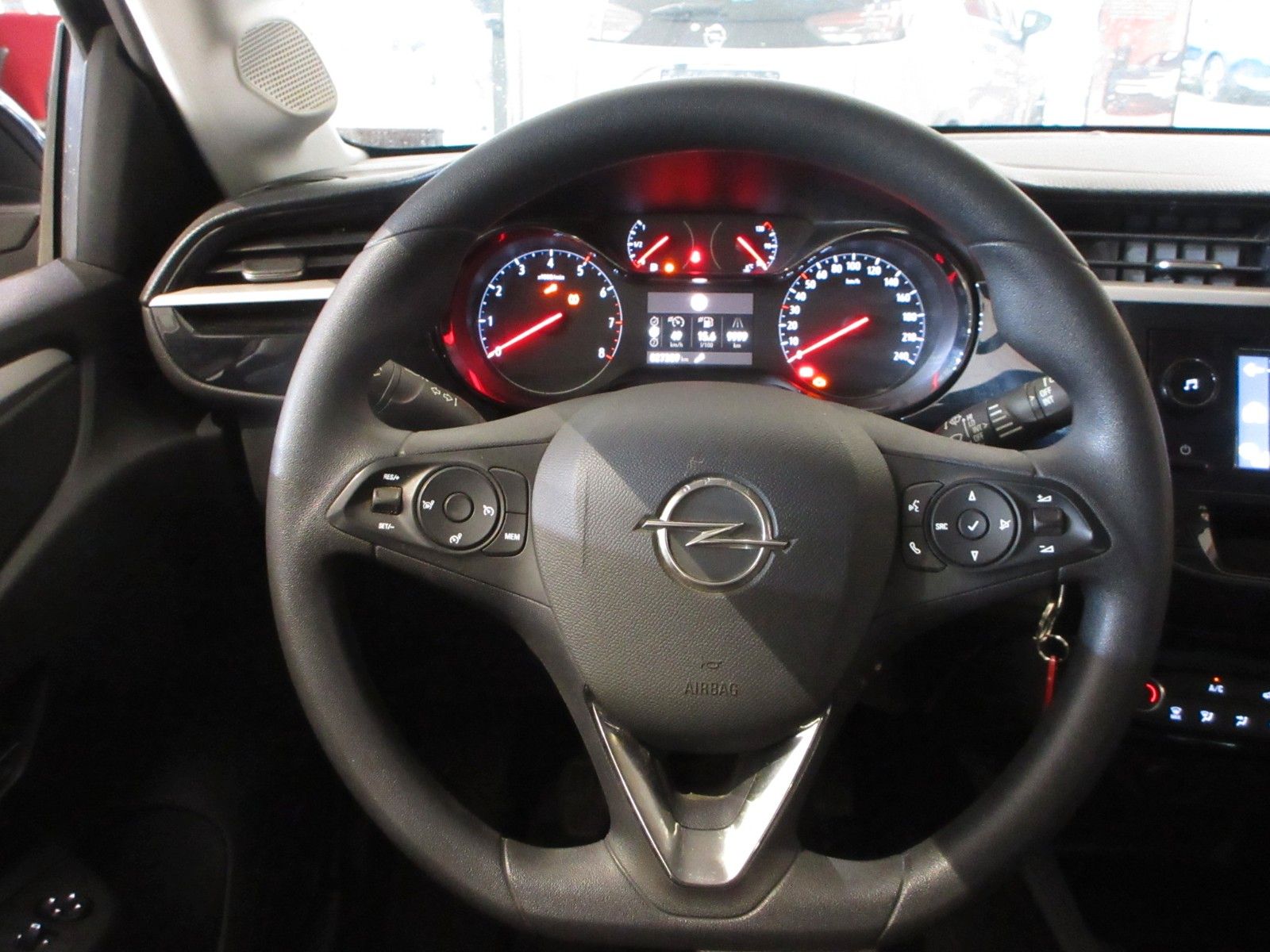 Fahrzeugabbildung Opel Corsa F 1.2 PDC/TEMPO/SPURASSISTENT