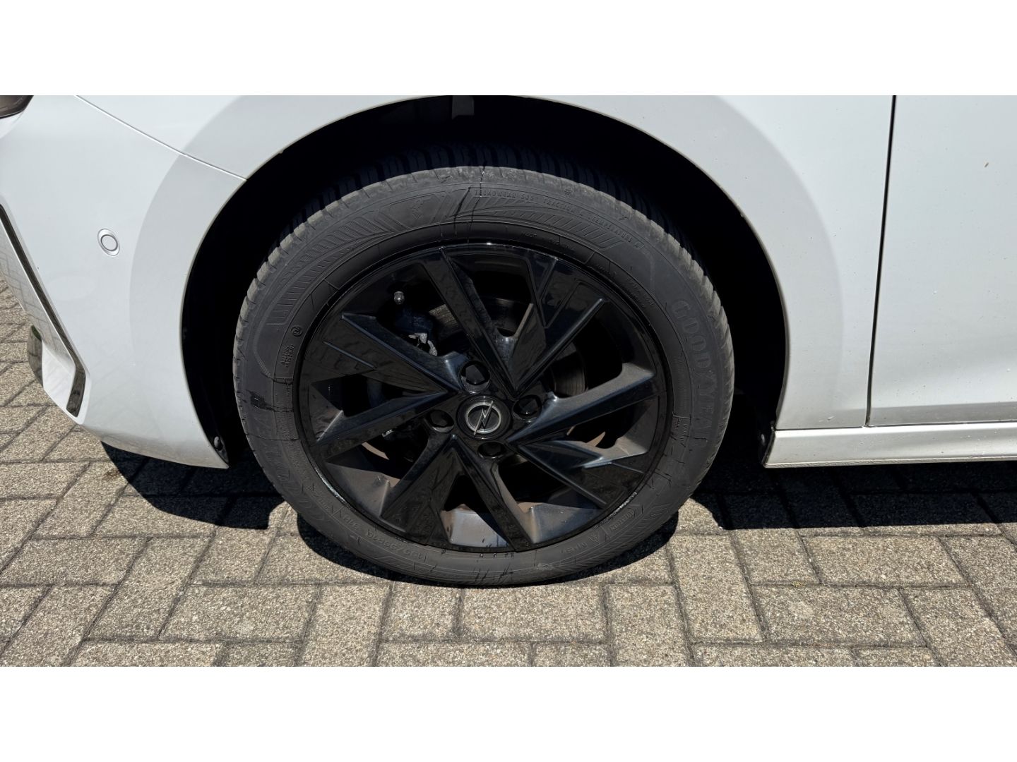 Fahrzeugabbildung Opel Corsa F Basis Apple CarPlay Android Auto Musikst