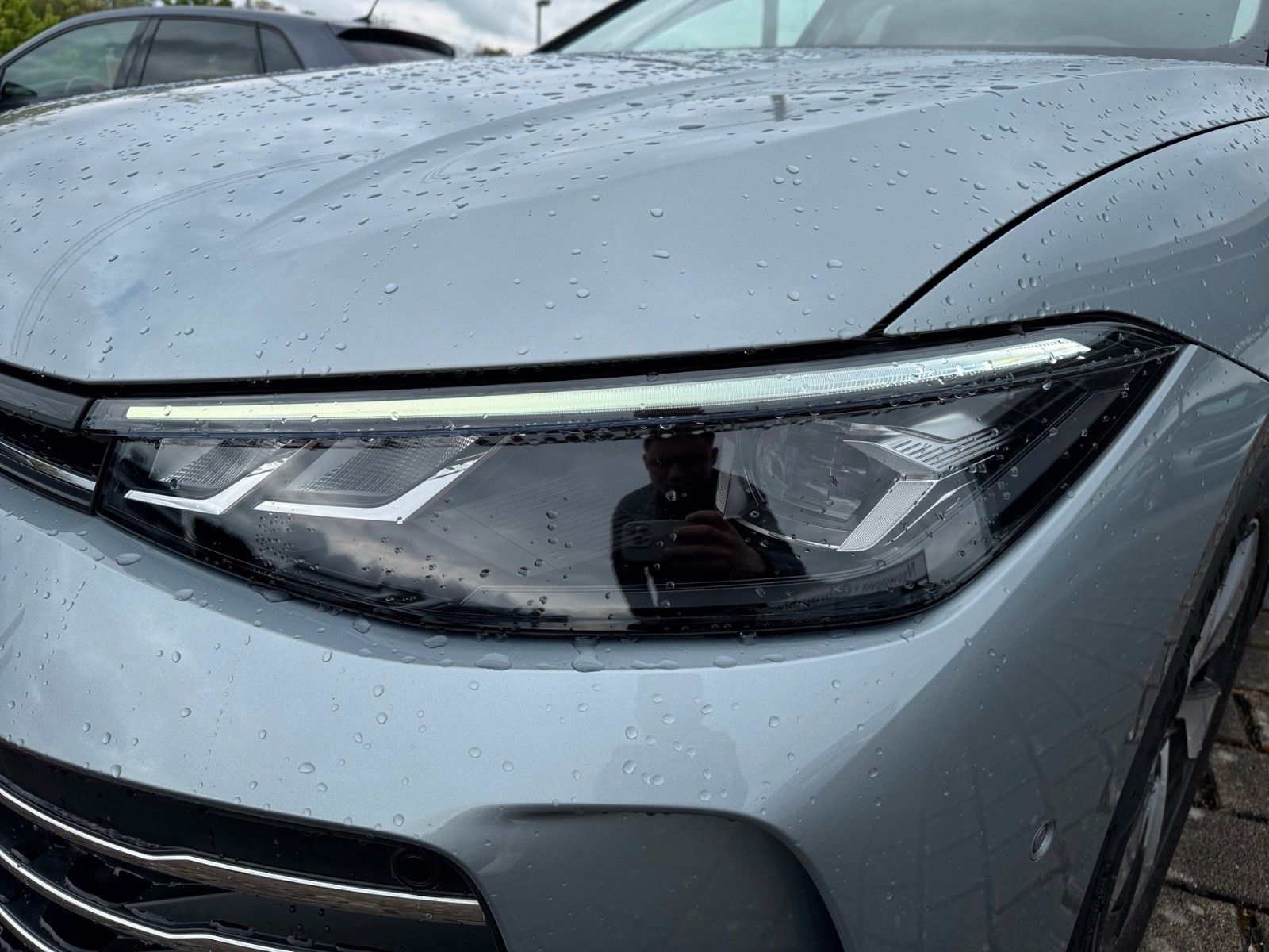 Fahrzeugabbildung Volkswagen Passat Variant 1.5 eTSI Business