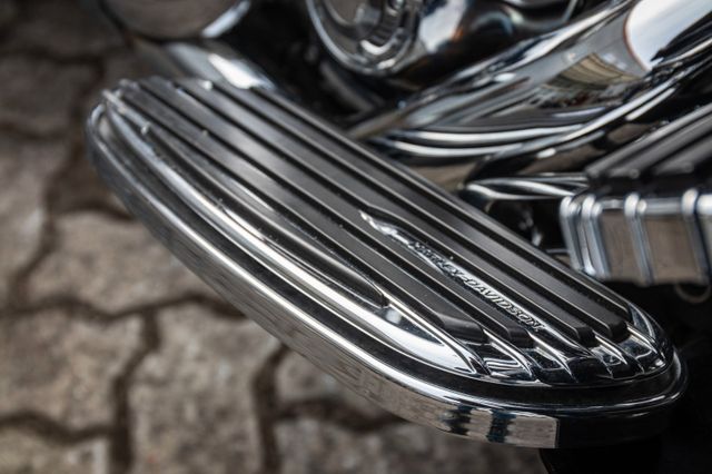 Fahrzeugabbildung Harley-Davidson CVO STREET GLIDE 110 cui FLHXSE - G&R MOTOR -