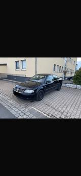 Volkswagen VW Passat 1,9 TDI Limousine - Volkswagen Passat aus 2002 mit Diesel-Antrieb