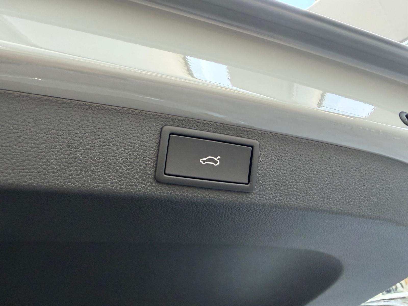 Skoda Karoq Sportline#5J.Gar#Matrix#360°#AHK#Navi#App