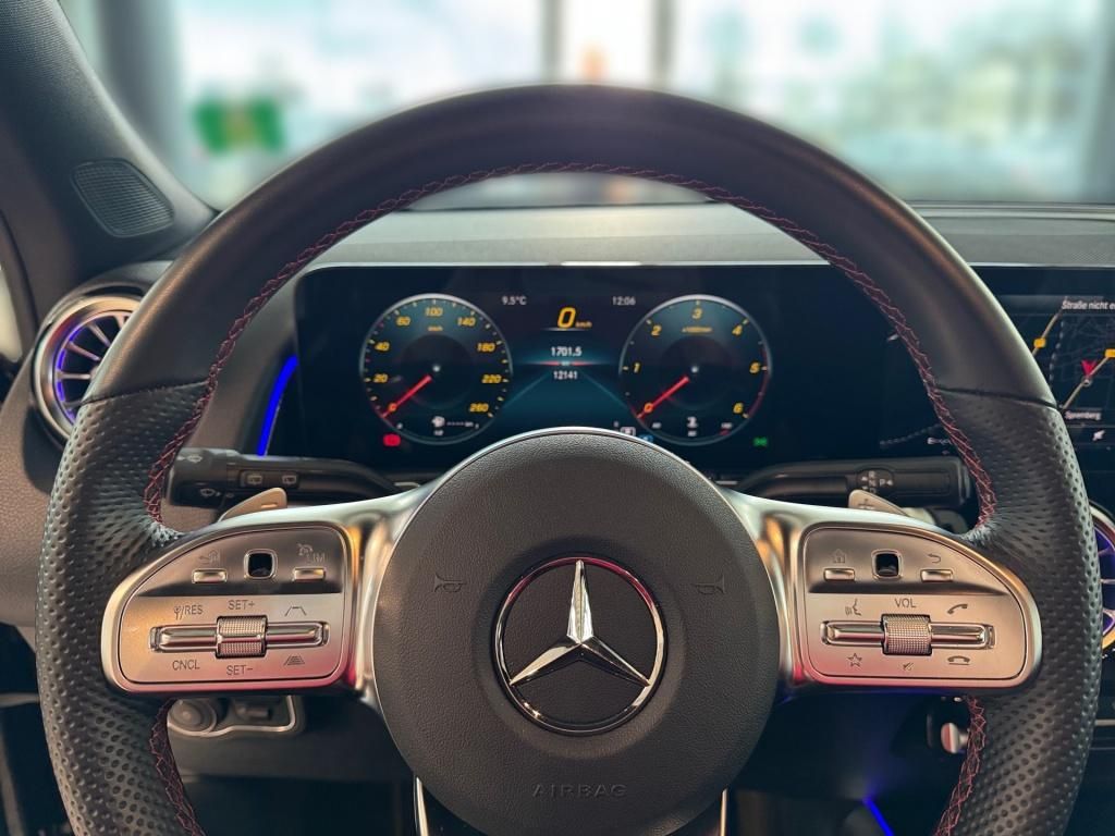 Fahrzeugabbildung Mercedes-Benz GLB 220 d 4M AMG Navi LED SHZ Distr. Ambiente