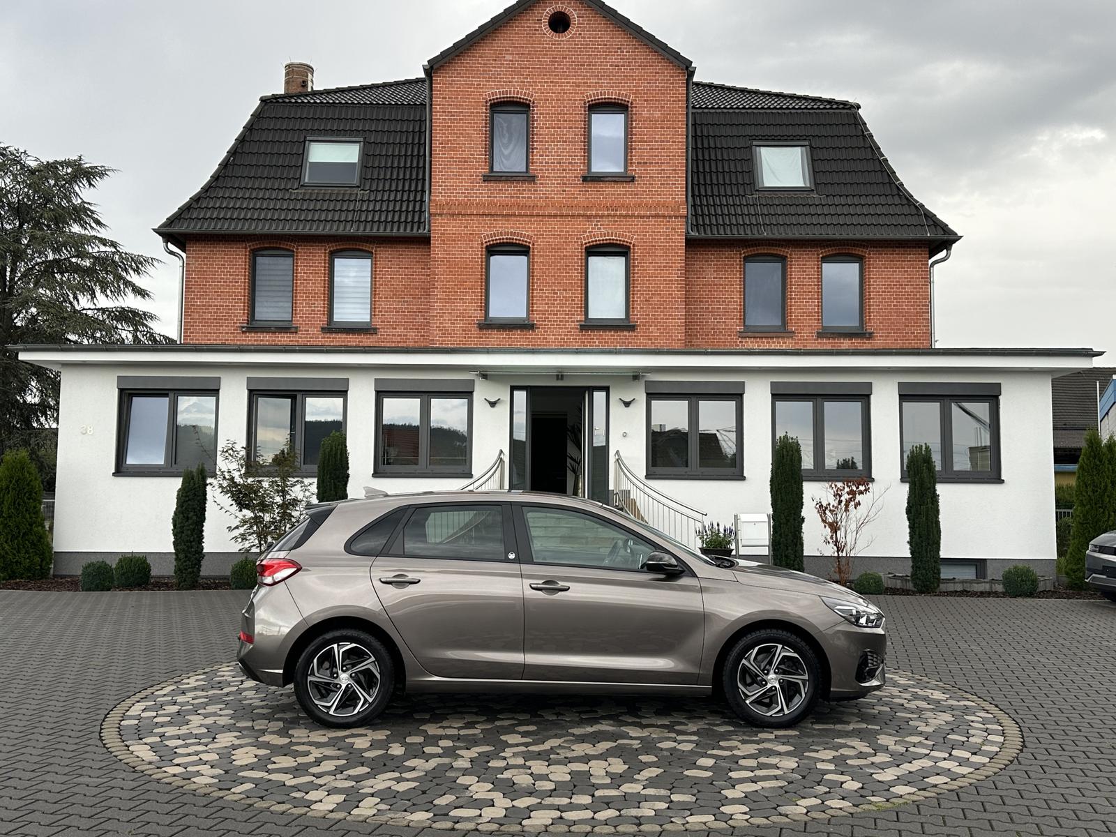 Hyundai i30 Edition 30 SHZ LHZ TEMPO SMART-LINK CAM AHK 