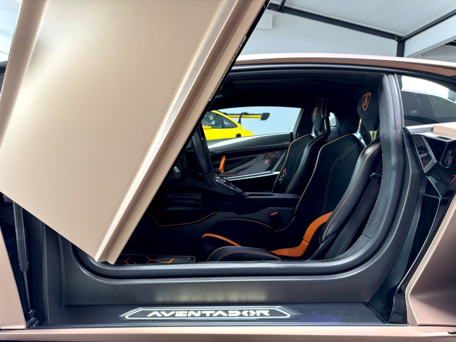 Lamborghini AVENTADOR SVJ V12 FULL CARBON LIFT STYLE GINTANI foto 15