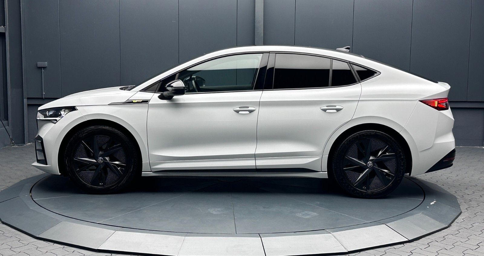 Skoda Enyaq Coupé RS Suite 4x4 *PANORAMA*LEDER*20Zoll* imagem 2