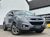 Hyundai ix35 Style AWD*1HAND*Pano*Leder*AHK*Kamera*PDC* - Hyundai ix35 aus 2014 mit Diesel-Antrieb: Geländewagen