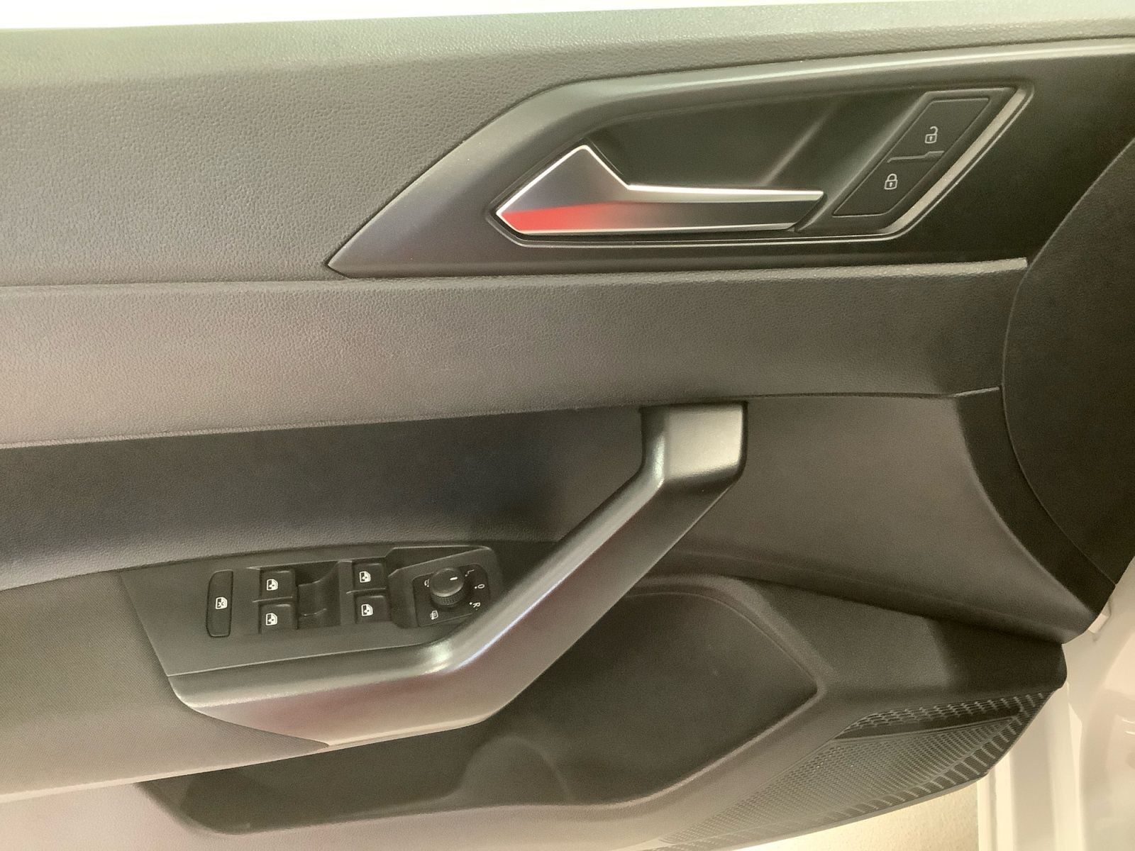 Polo 1,0 l 59 kW  LED, Klima, SHZ, PDC