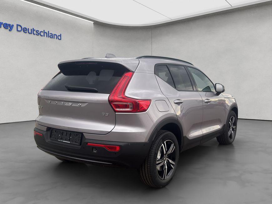 Volvo XC40 B3 B DKG Plus Dark 120 kW, 5-türig