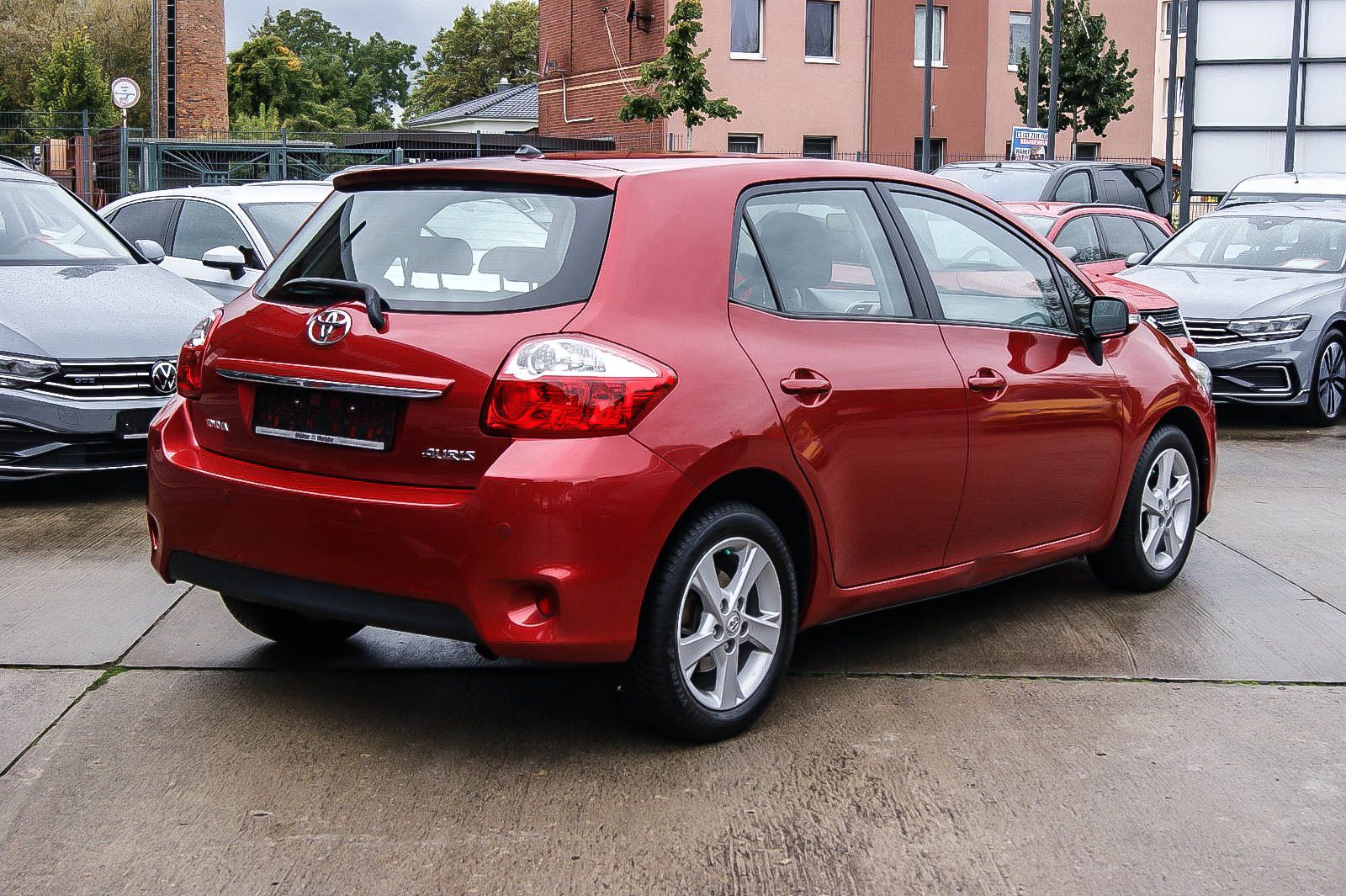Fahrzeugabbildung Toyota Auris 1.6 Valvematic Travel NAVIGATION PDC 1HAND