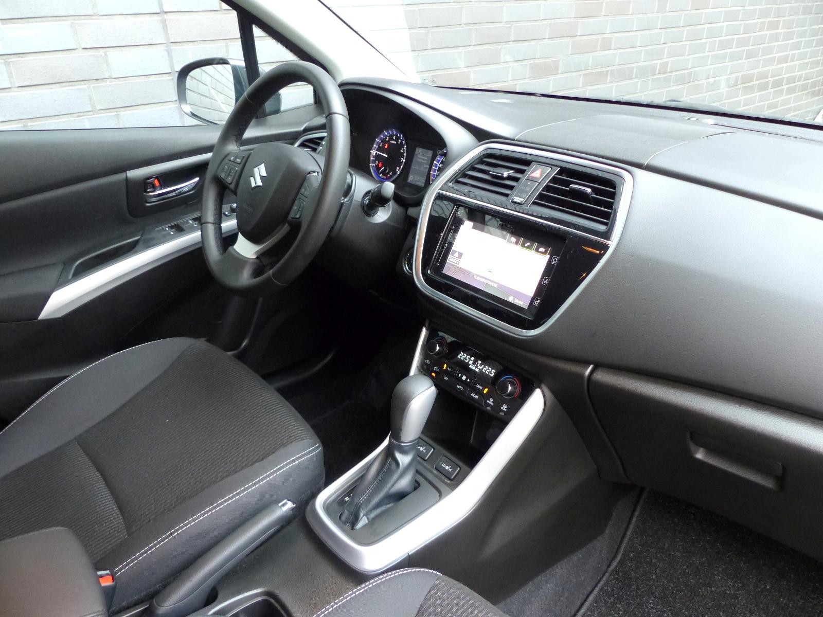 Suzuki (SX4) S-Cross Automatik/Navi/Kamera/Xenon/PDC