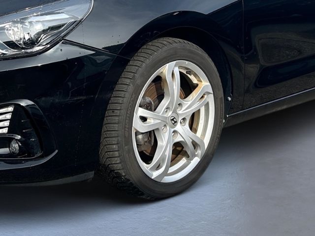 Fahrzeugabbildung Hyundai i30 Trend Mild-Hybrid 1.5 T-GDI EU6d Navi Apple