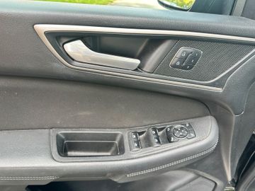 Ford Galaxy - 10