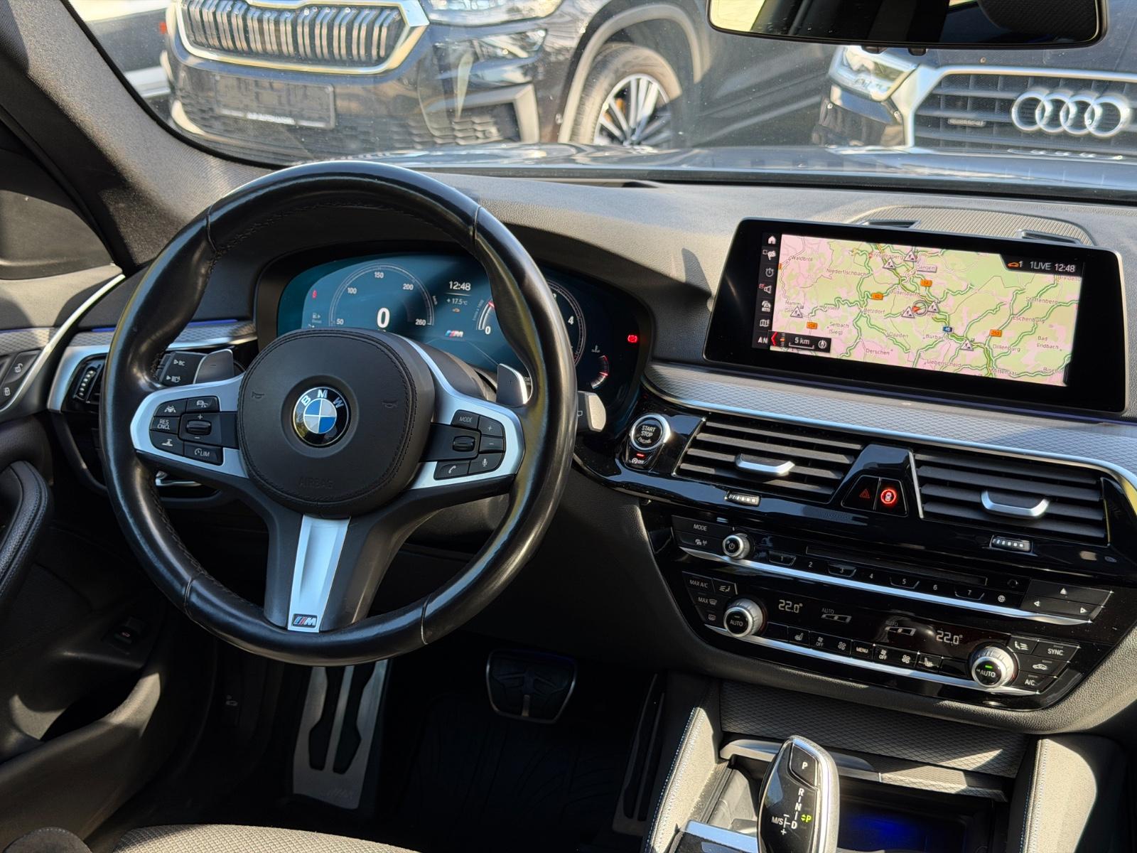 BMW 520 5 Touring 520 d M Sport/HUP/360*/ACC