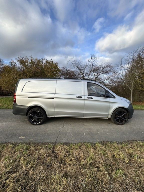 Image of Mercedes-Benz Vito