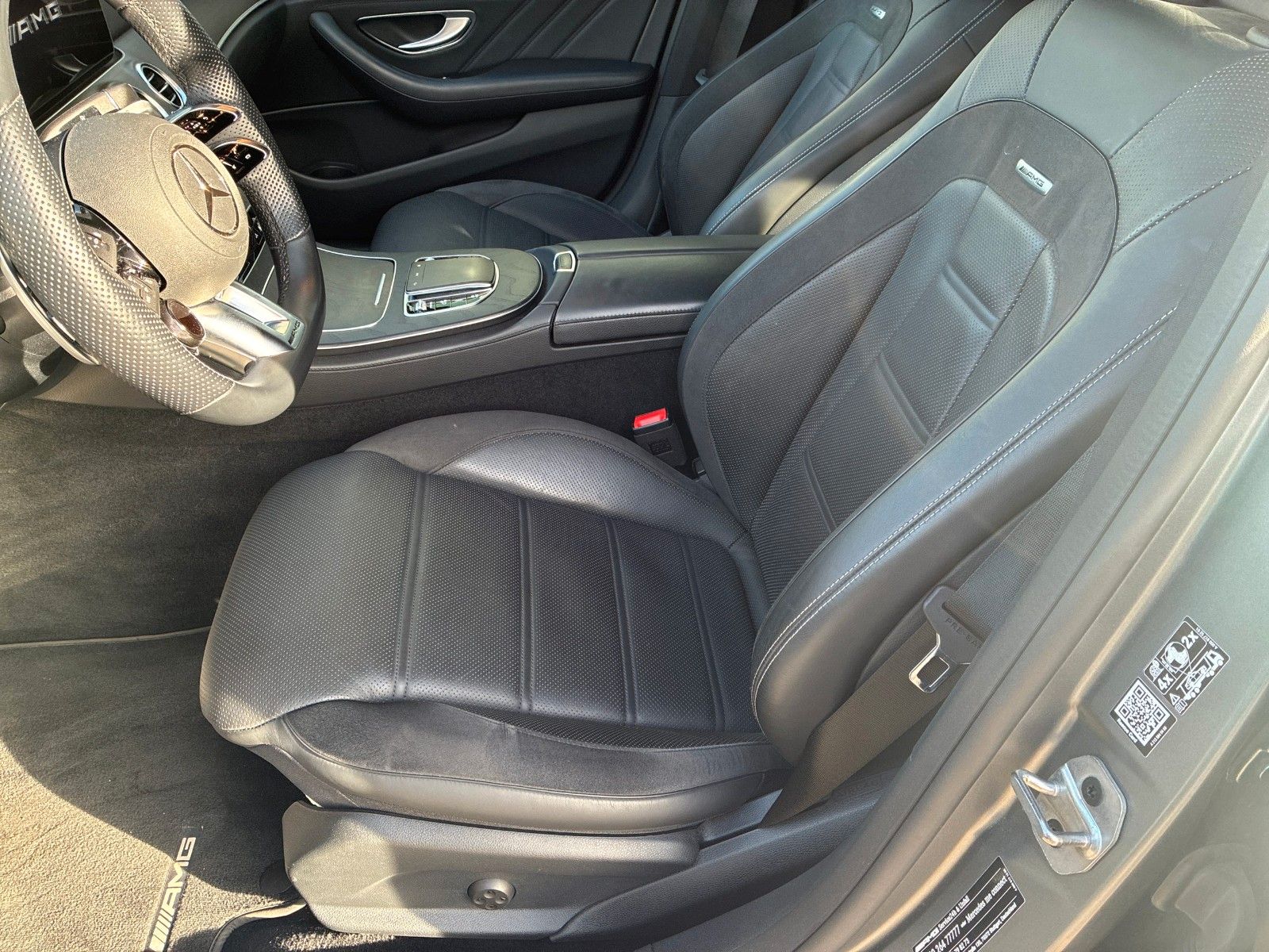Fahrzeugabbildung Mercedes-Benz E 53 AMG E -Klasse T-Modell, ACCTEMPOMAT, KAMERA