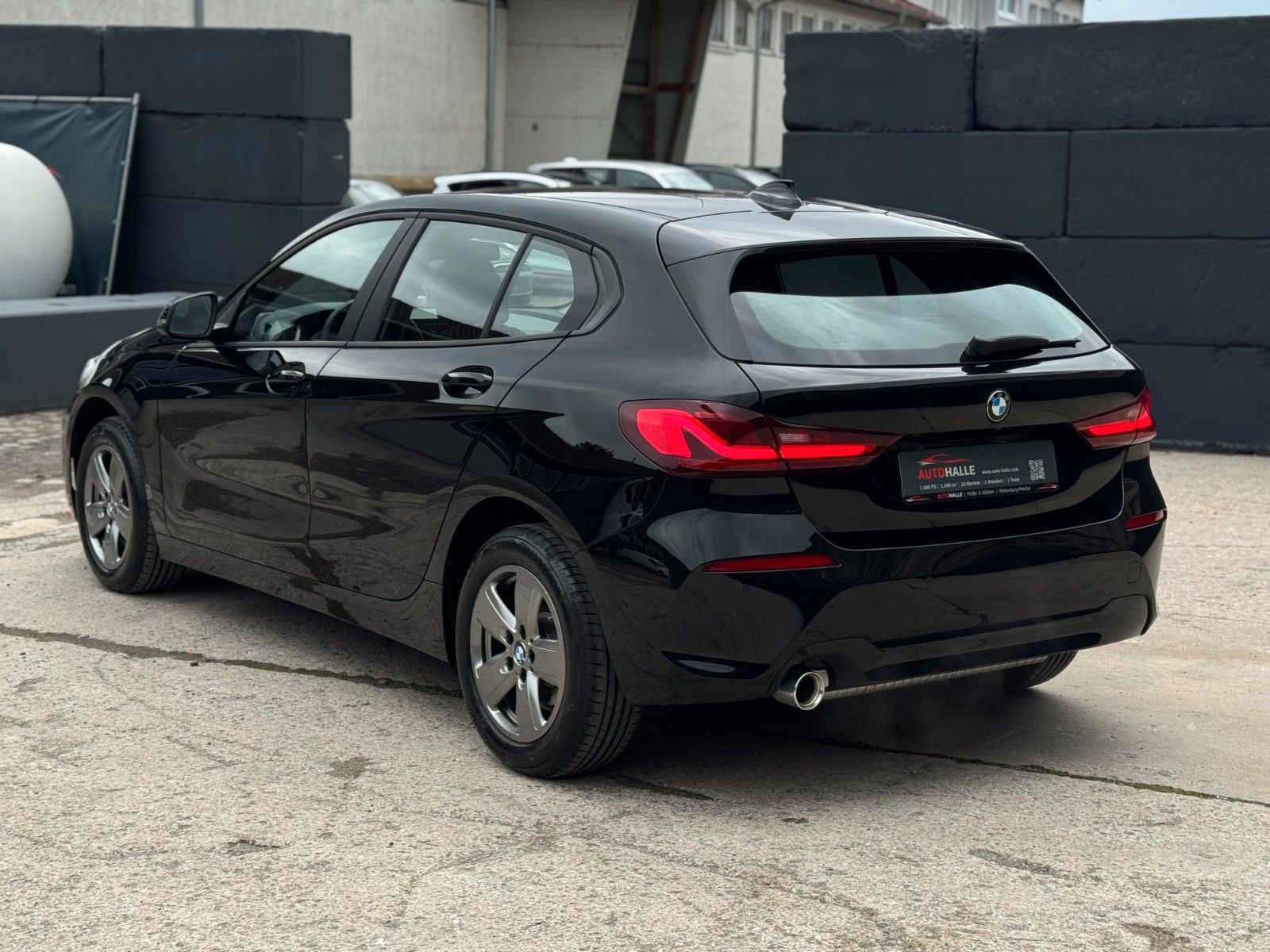 Fahrzeugabbildung BMW 116i Advantage CarPlay BT SHZ PDC Lim Temp LKAS