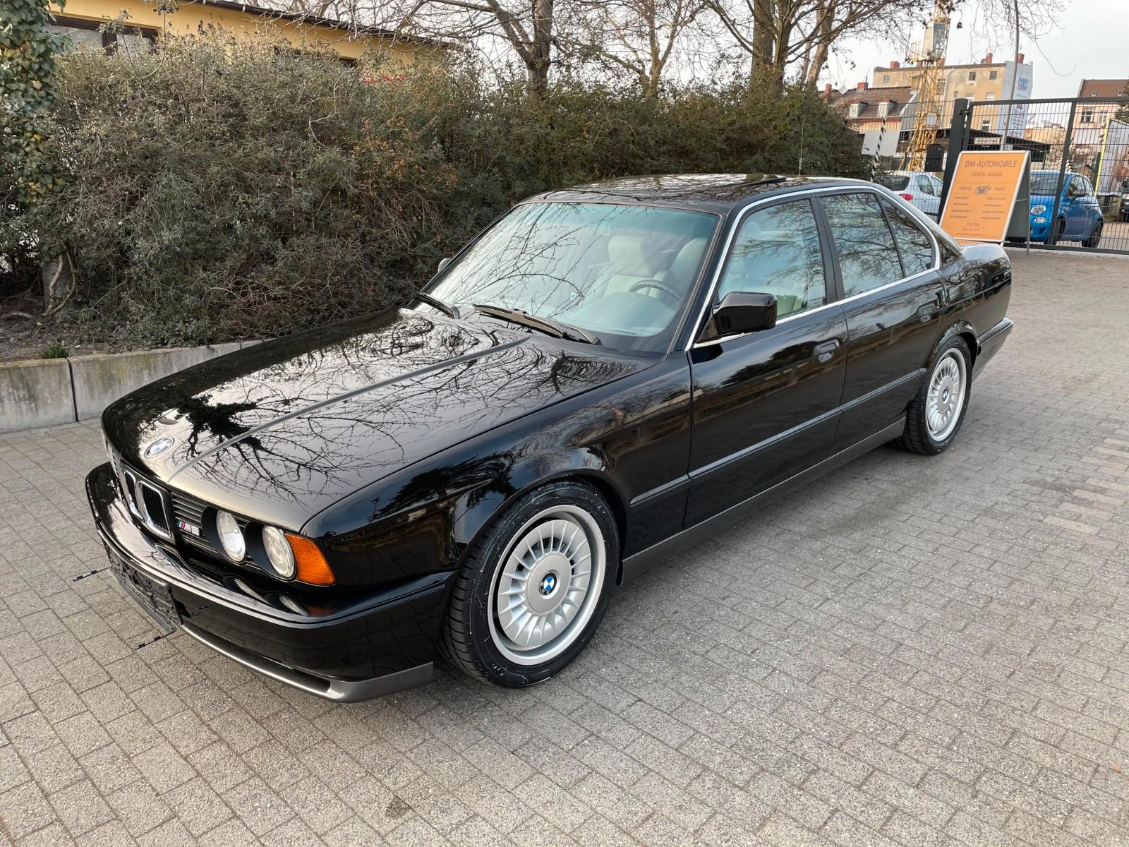 BMW M5 E34 315CH