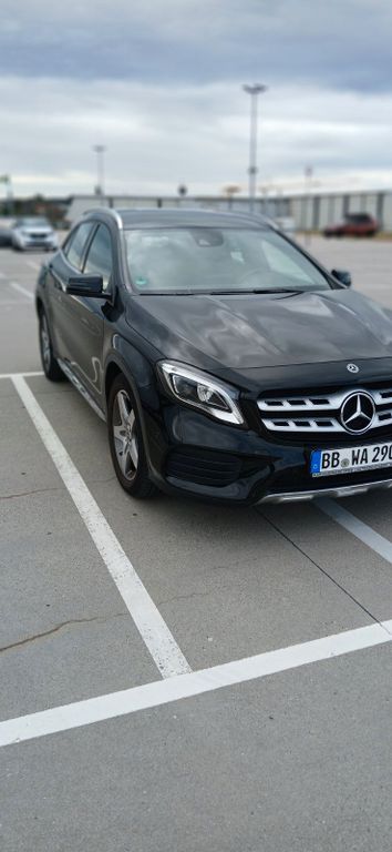 Image of Mercedes-Benz GLA 200