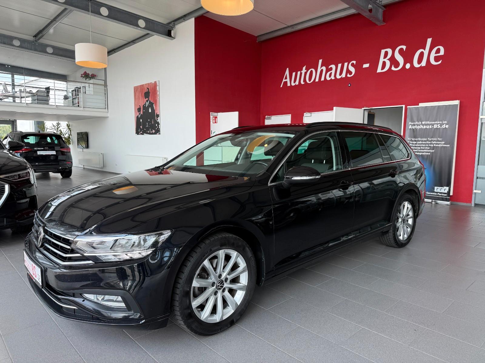 Volkswagen Passat Variant Business DSG IQ-Drive ACC SHZ