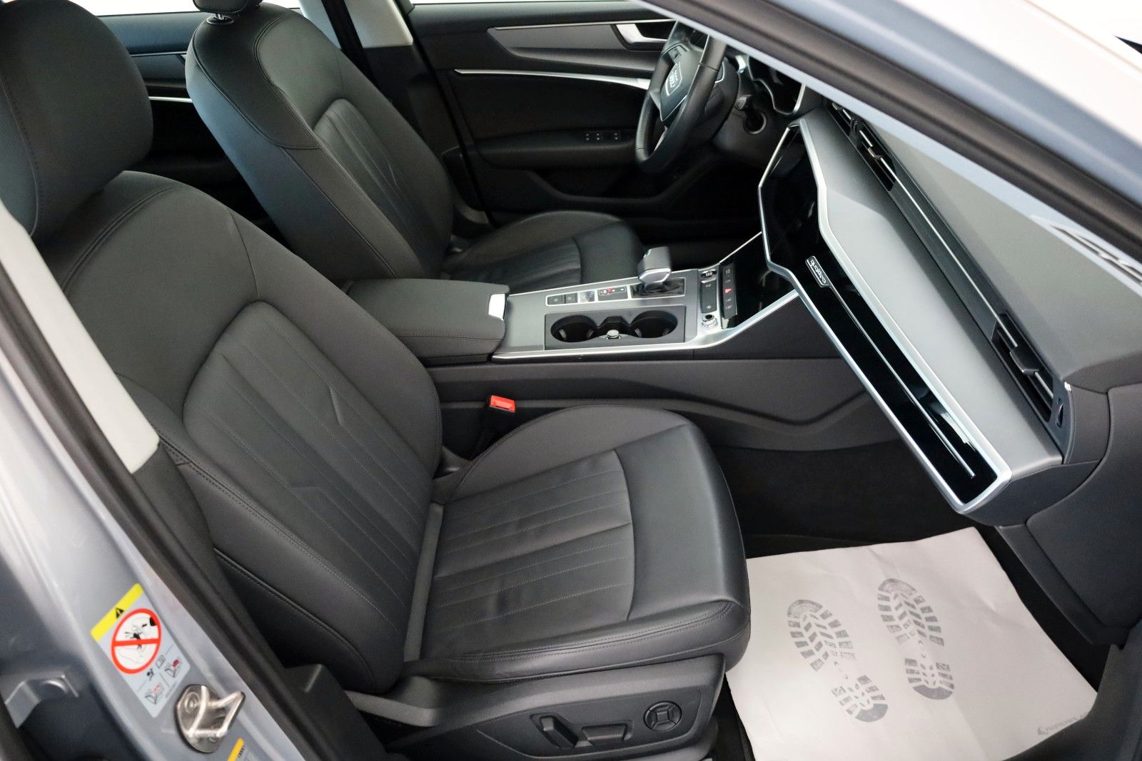 Fahrzeugabbildung Audi A6 Avant 40 TDI quattro Leder,Navi,LED,Kamer,AHK