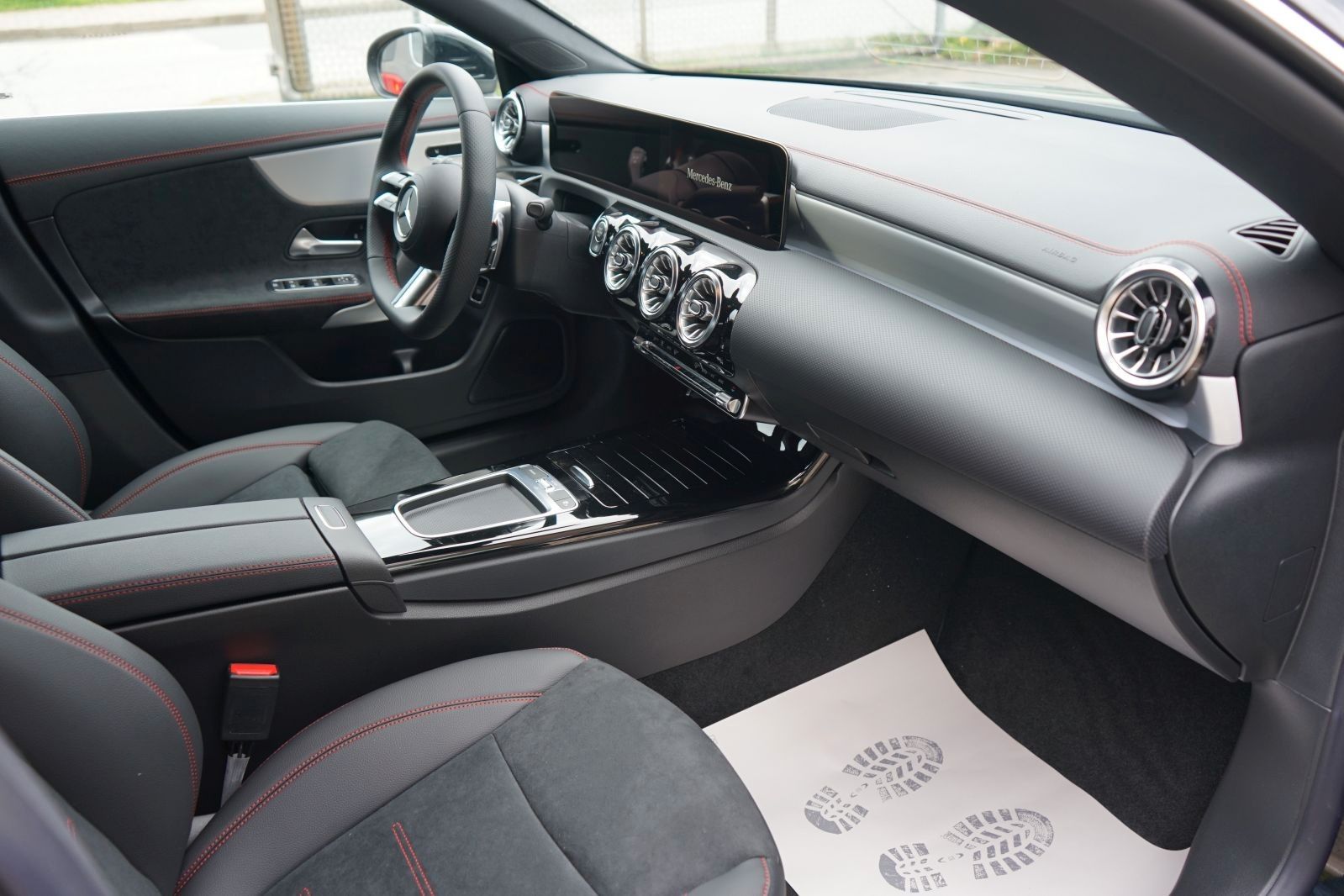 Fahrzeugabbildung Mercedes-Benz CLA 200 Klasse Shooting Brake*AMG Premium