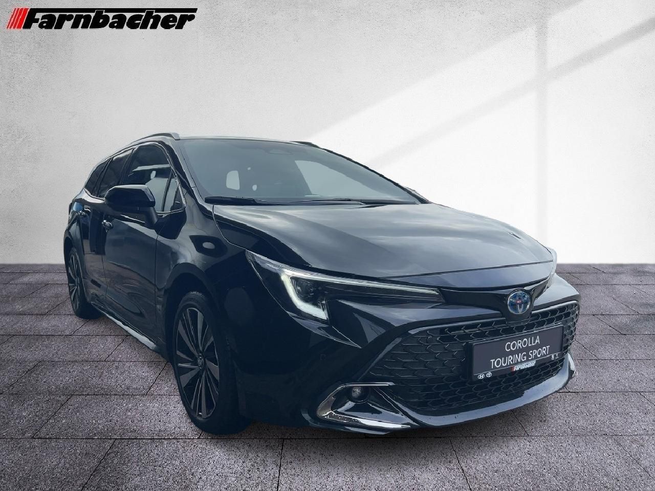 Fahrzeugabbildung Toyota Corolla TS 2,0 Hybrid Teamplayer + Technik-Paket