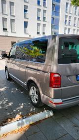 Volkswagen T6 Multivan-ACC-LED-4MATIC-CARPLAY-ALCANTARA - VW T6 Multivan Gebrauchtwagen in Stuttgart