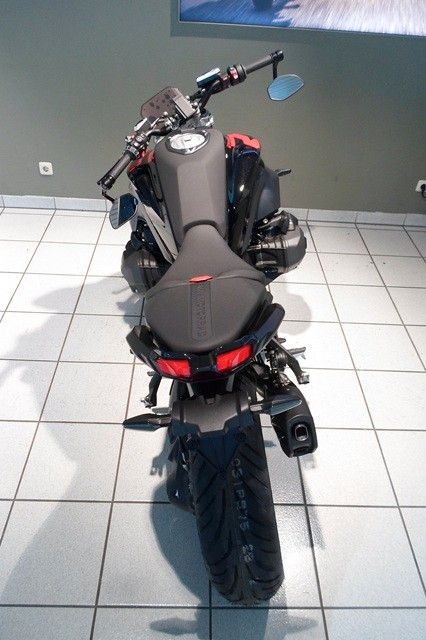 Fahrzeugabbildung BMW R1300R Option 719 Lagerfahrzeug