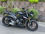 Triumph Street Triple 765 RS Tieferlegung - TRIUMPH STREET TRIPLE 765 RS