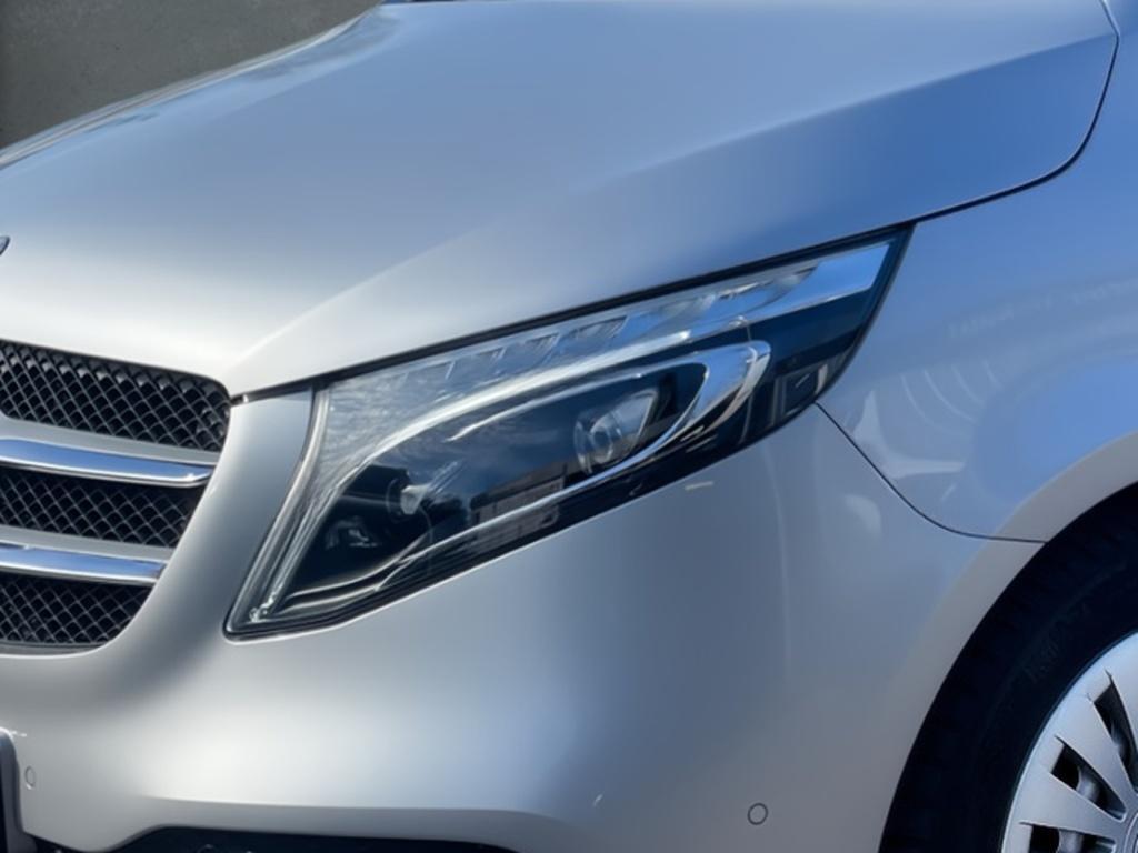 Mercedes-Benz V 220 d EDITION Lang E.Tür+AHK+8Sitze+LED+MBUX+K