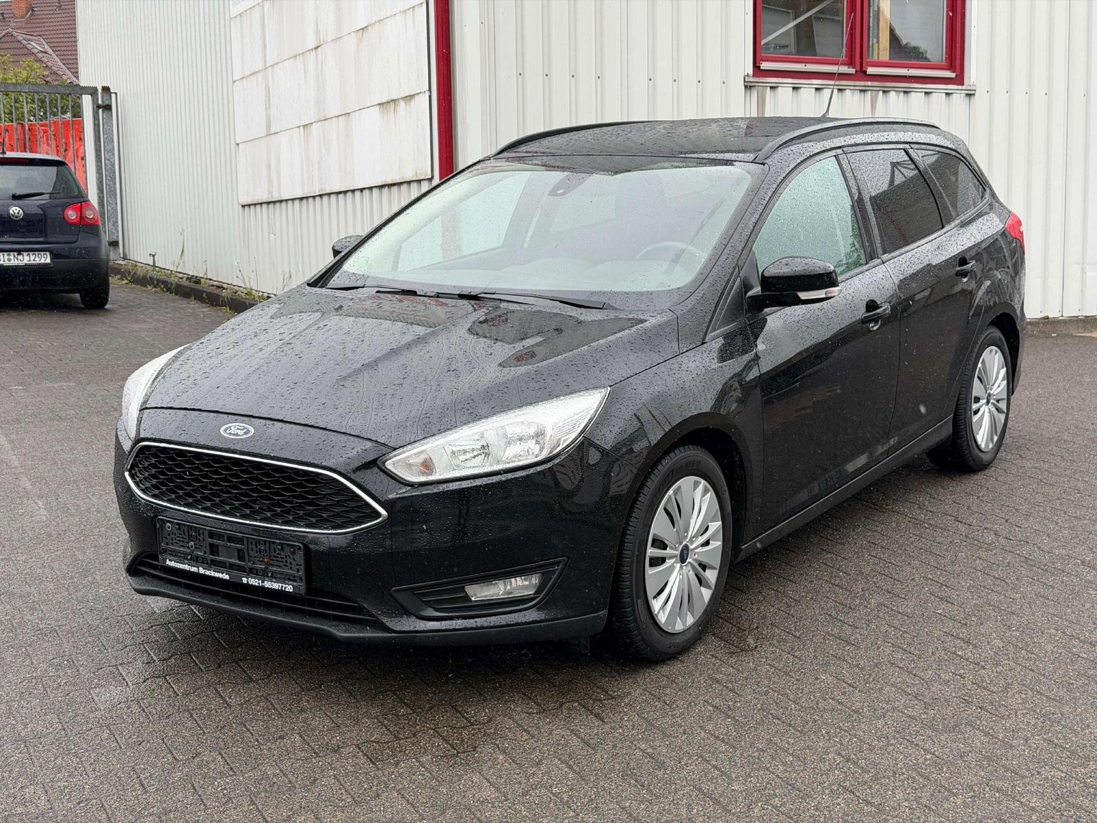 Ford Focus 1.5 Business  Navi PDC Sitzhzg Tempomat